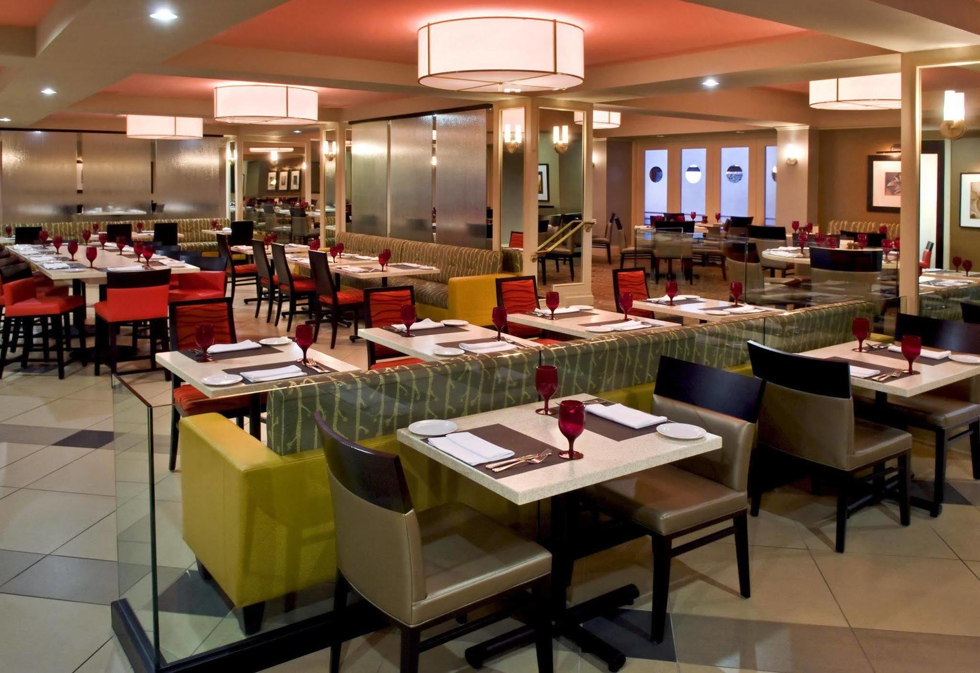 Stamford Marriott Hotel & Spa Restaurant bilde
